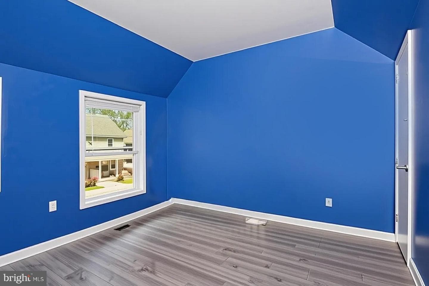 14 W Walnut Street photo 16