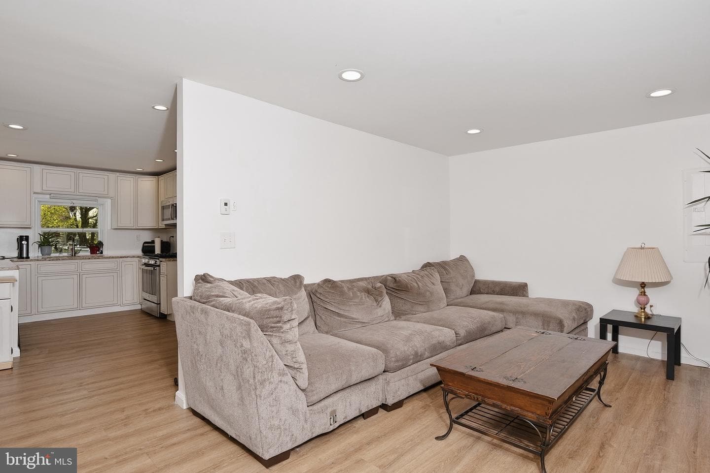 14 W Walnut Street photo 6