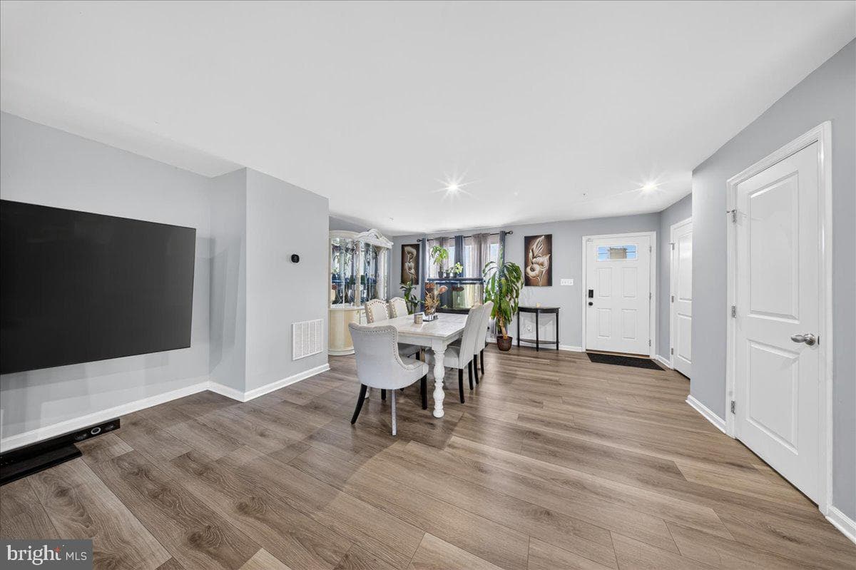 2 Ridgely Forest Drive photo 3