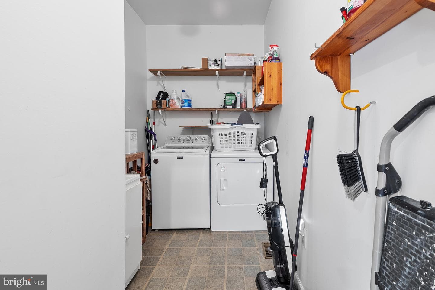 143 Clemencia Road photo 19