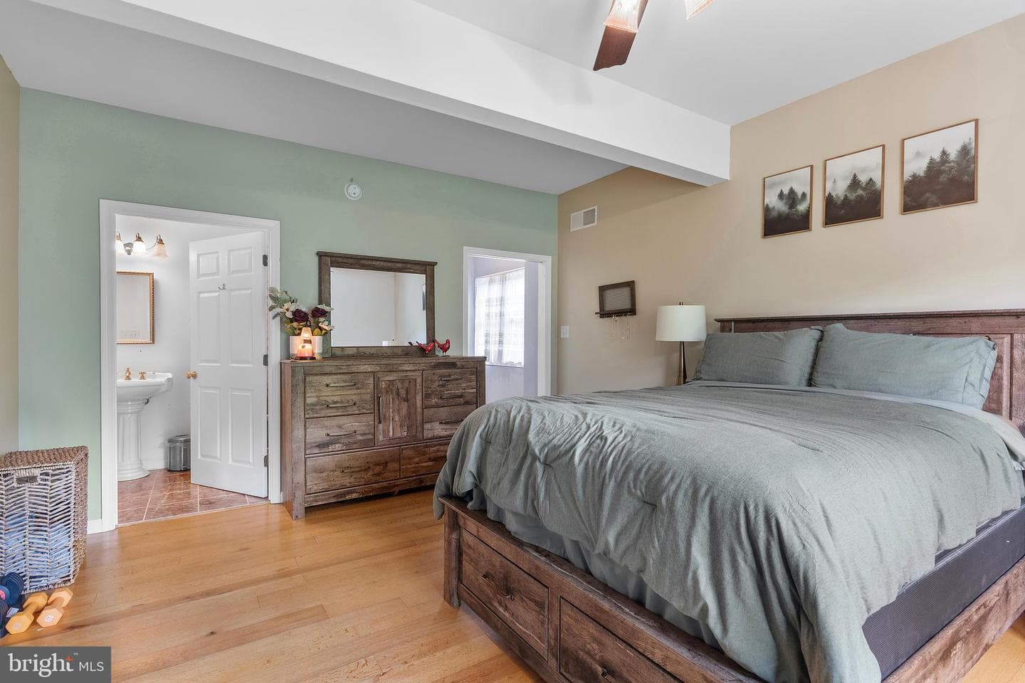 143 Clemencia Road photo 22