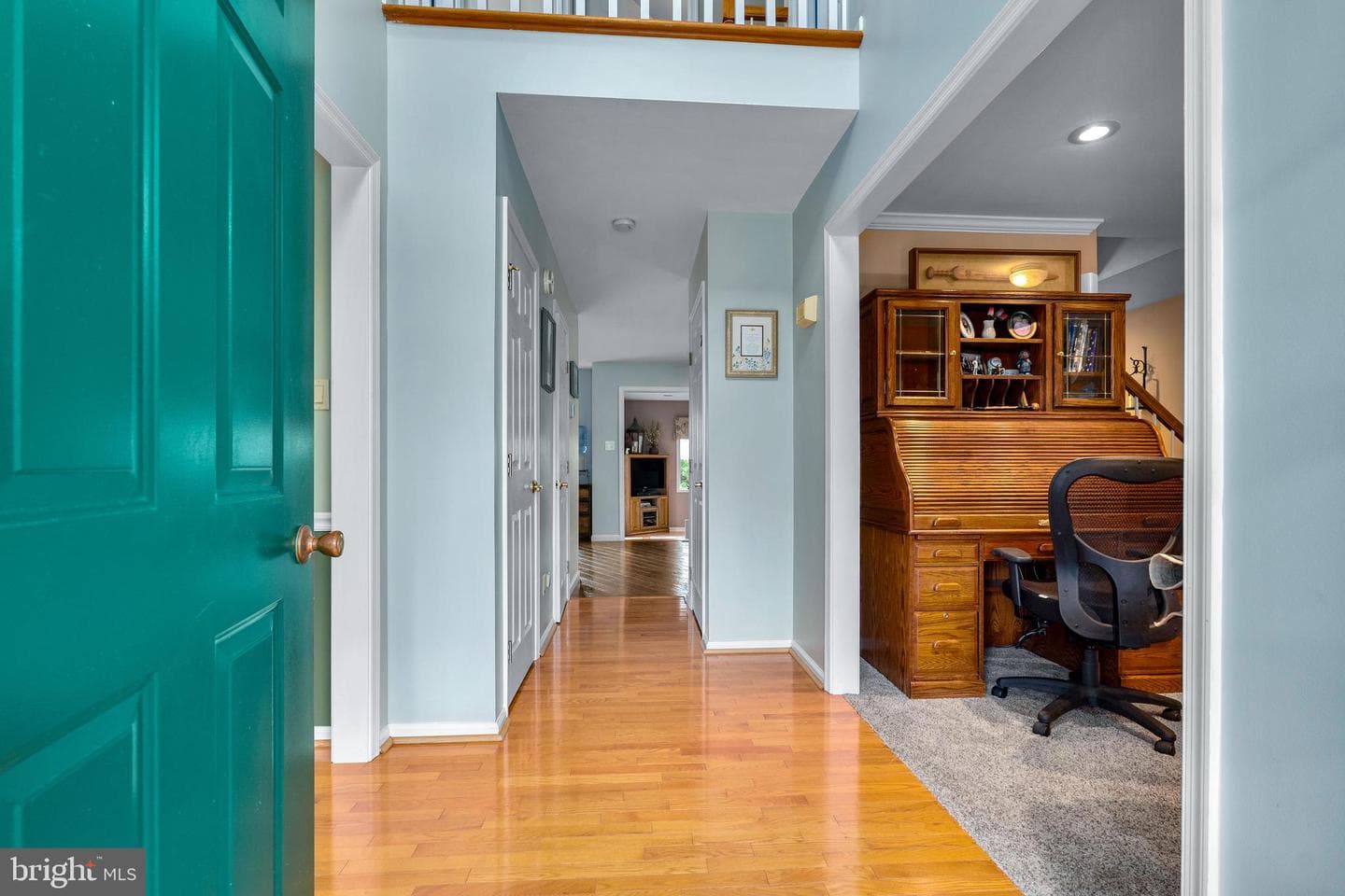 85 Woodcrest photo 2