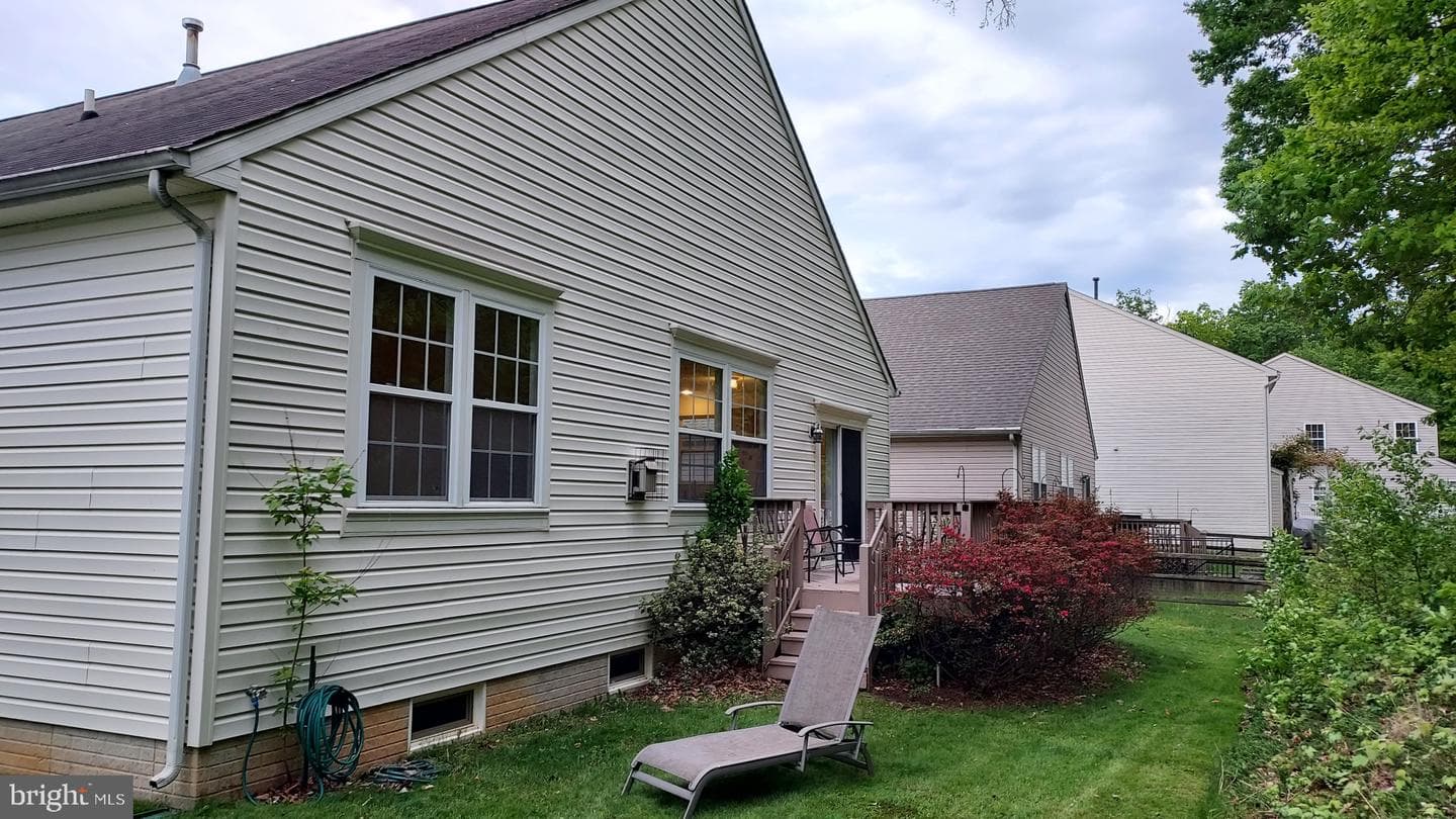 19 Mcarthur Lane photo 5