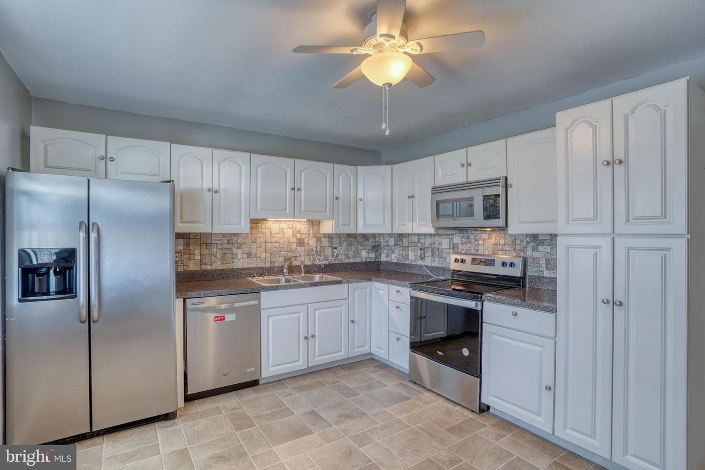 281 Sycamore Road photo 9