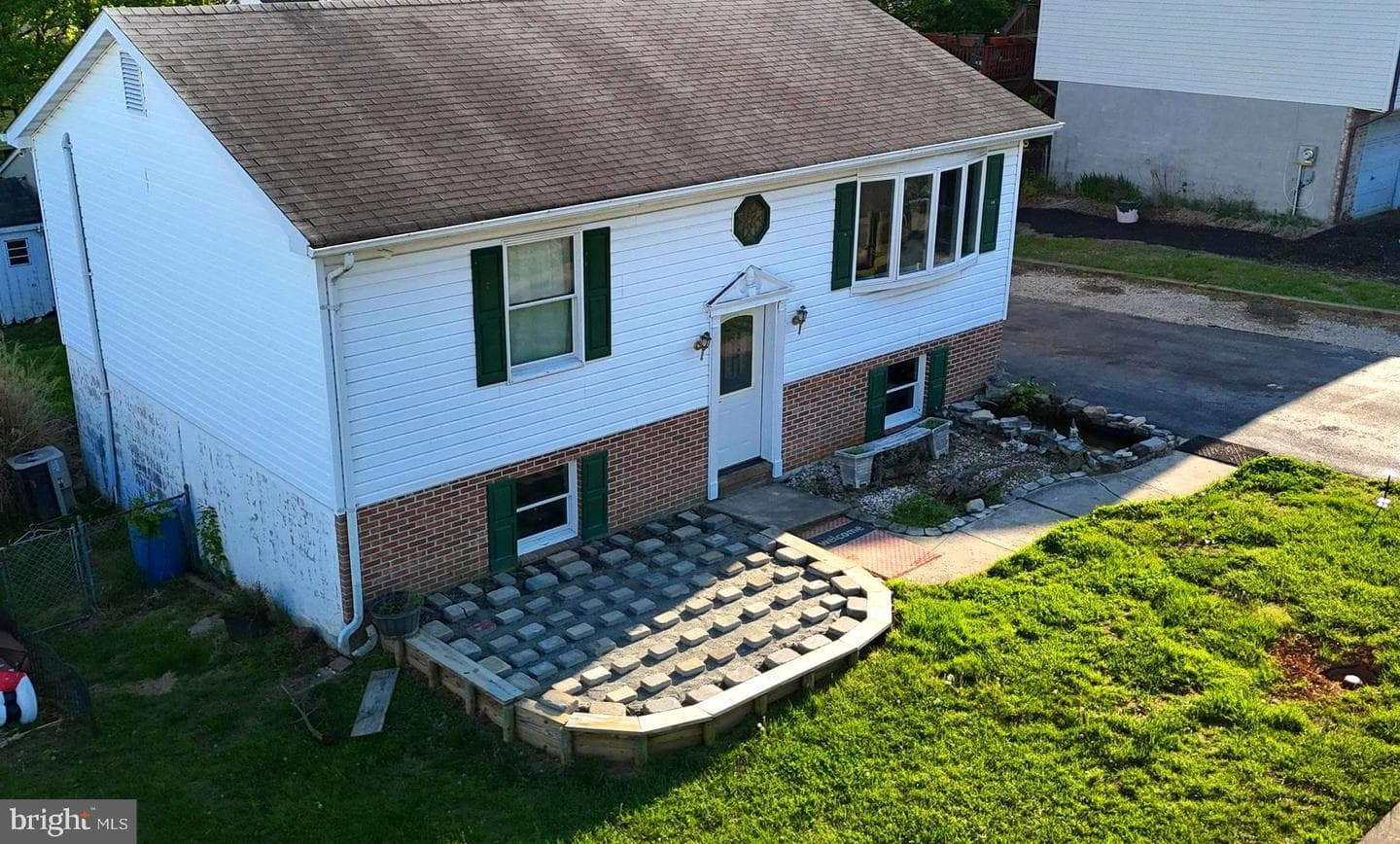 708 Gray Mount Circle photo 45