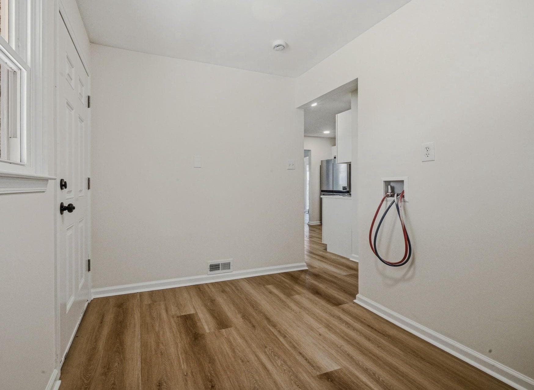 56 Mowbray Lane photo 29