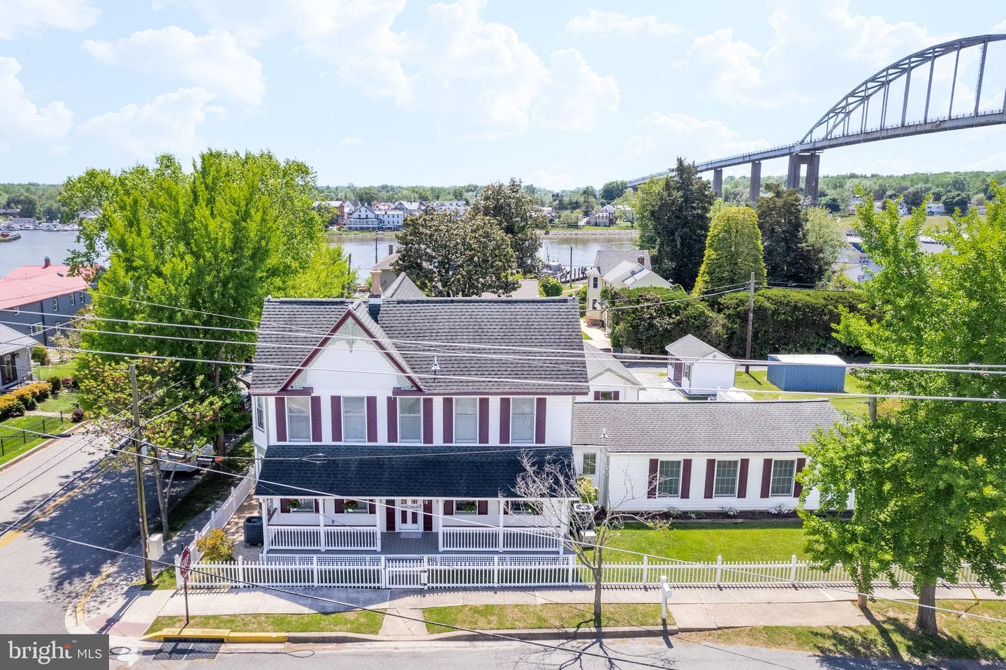 246 Biddle Street photo 50