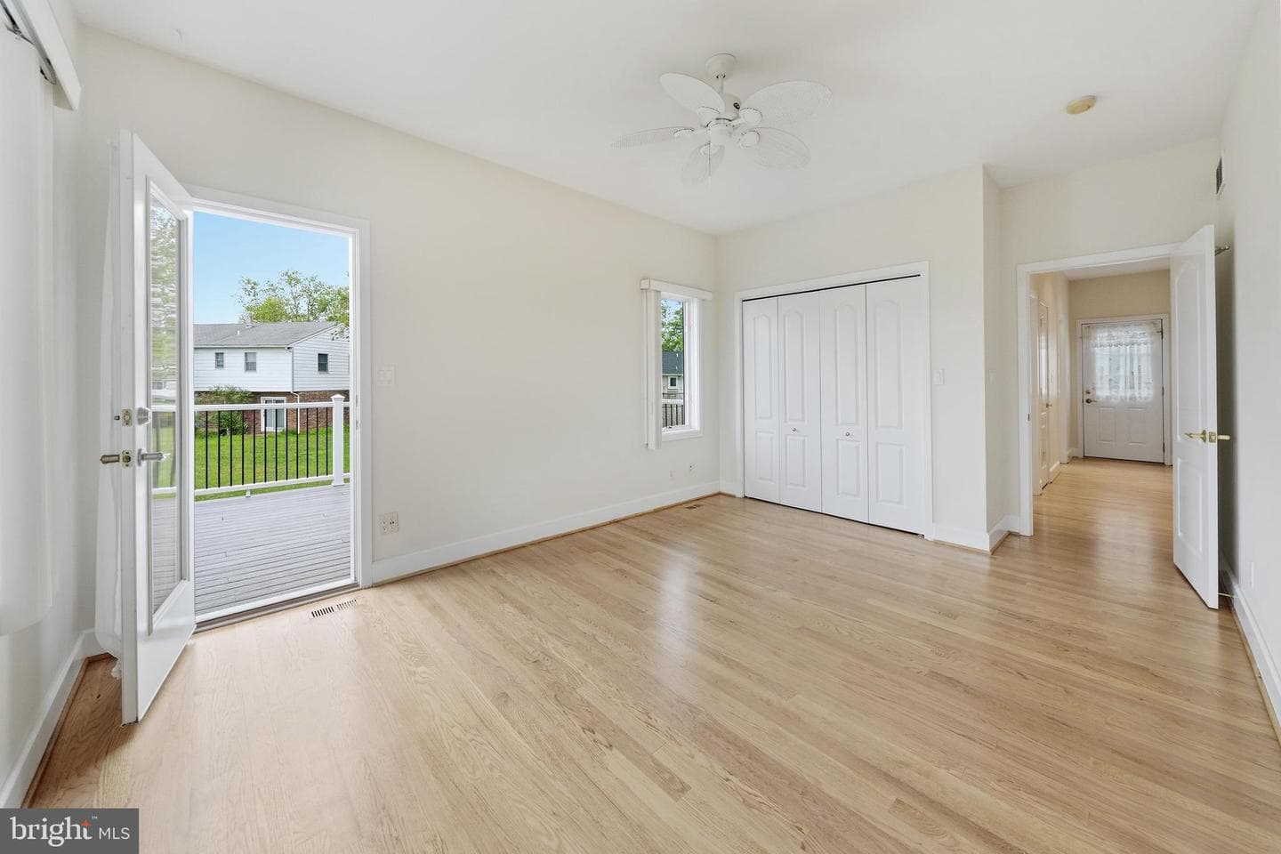 160 Cliffview Drive photo 32
