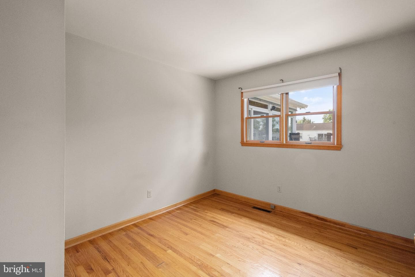 124 Bowling Lane photo 17