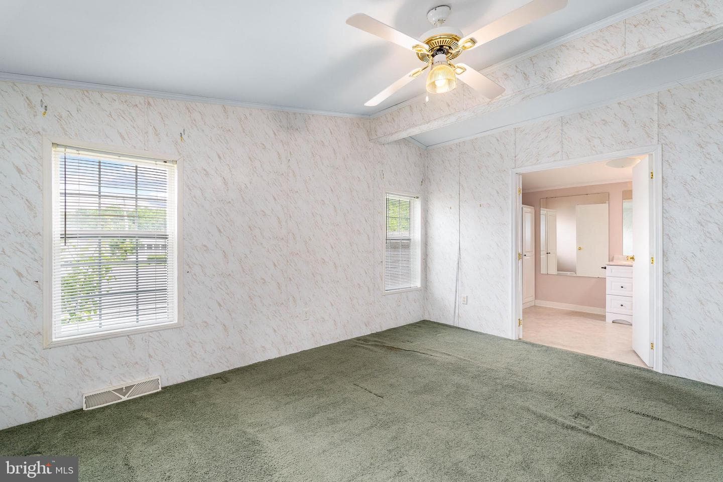 77 Woods Way photo 17