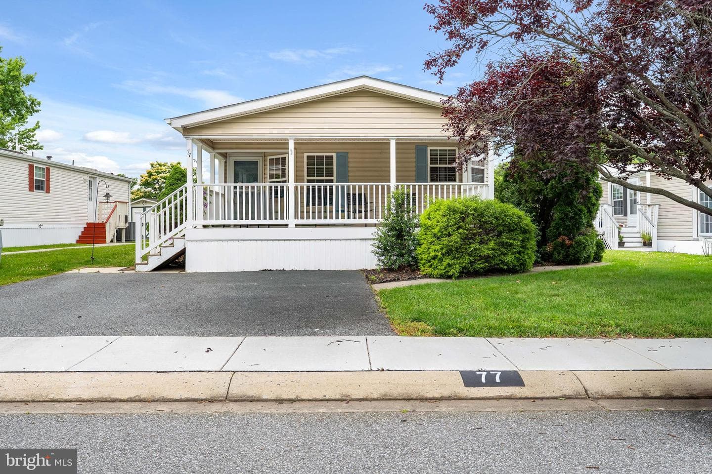 77 Woods Way photo 2
