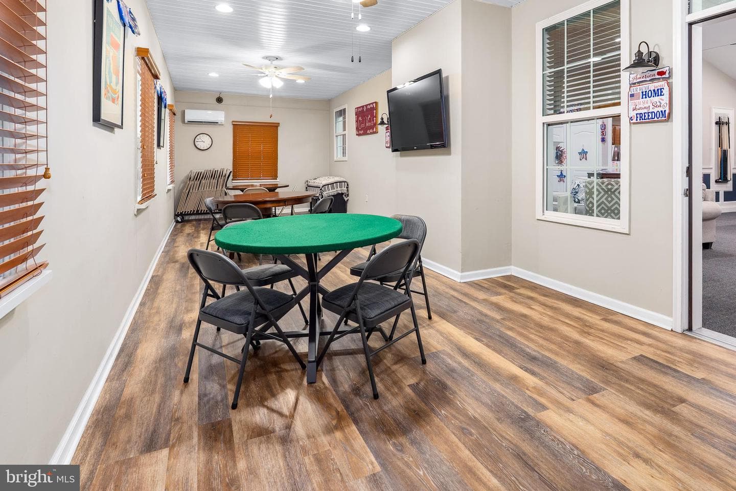 77 Woods Way photo 31