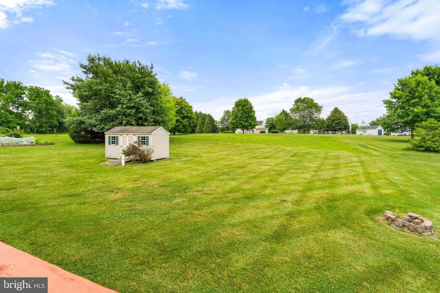 146 Manchester Drive photo 28