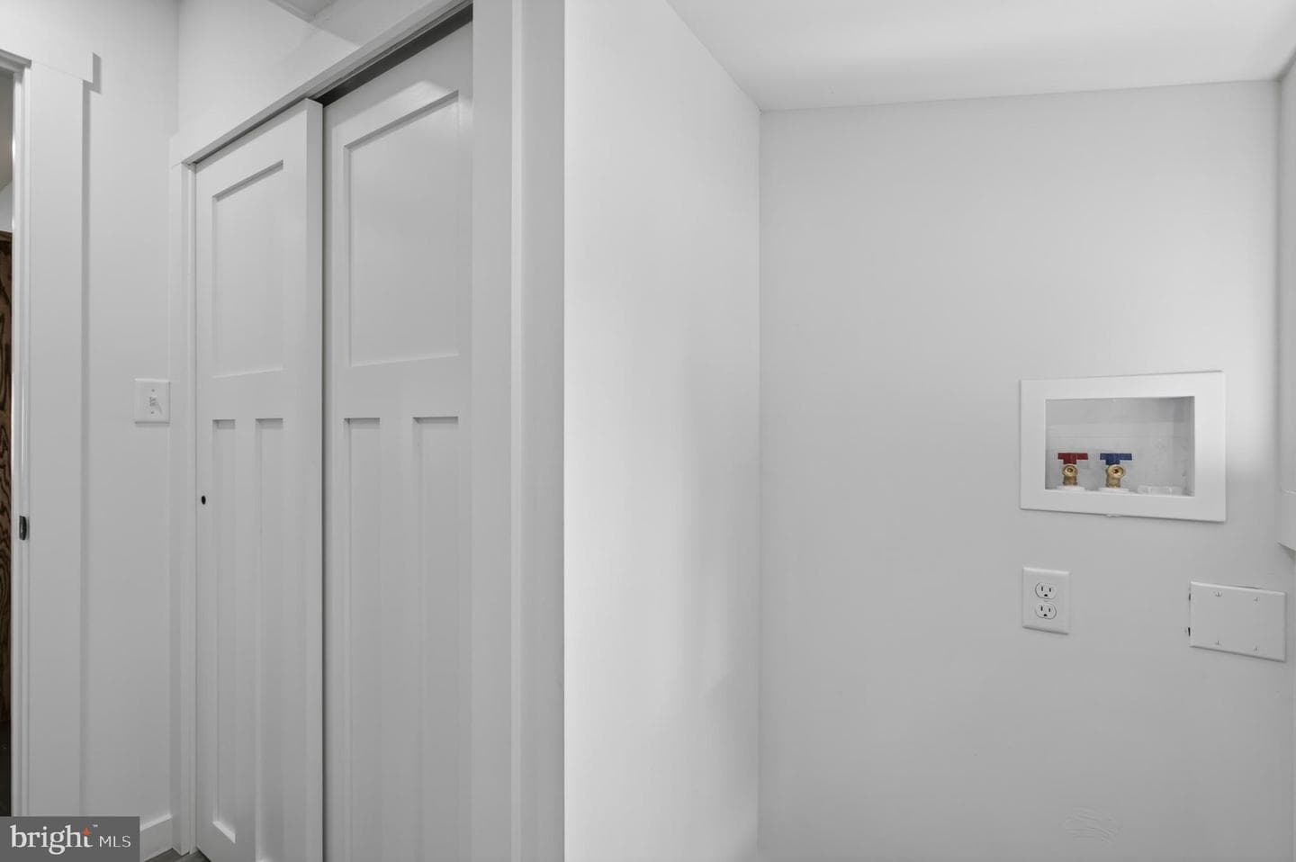 70 Park Lane photo 34