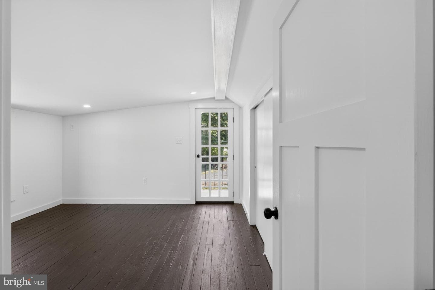 70 Park Lane photo 37