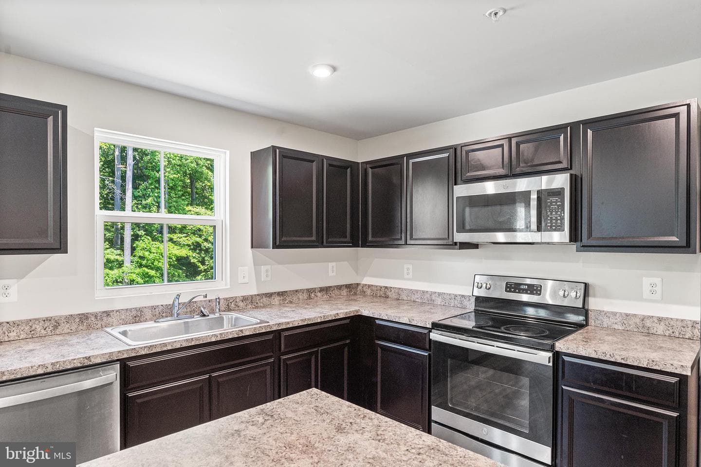 33 Tilia Drive photo 11