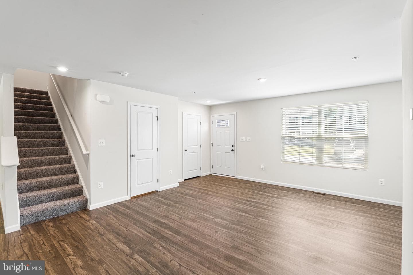 33 Tilia Drive photo 4