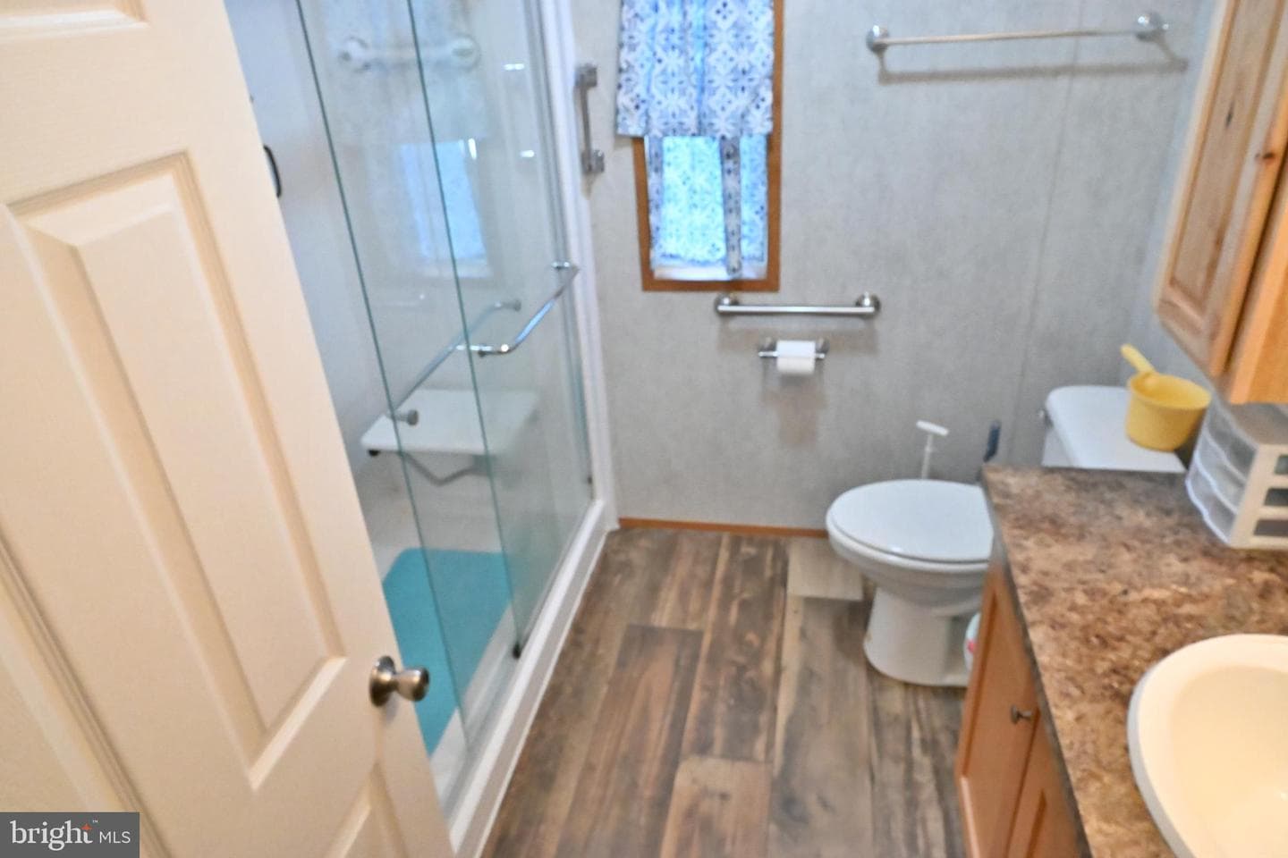 28 Malvern Dr. photo 13