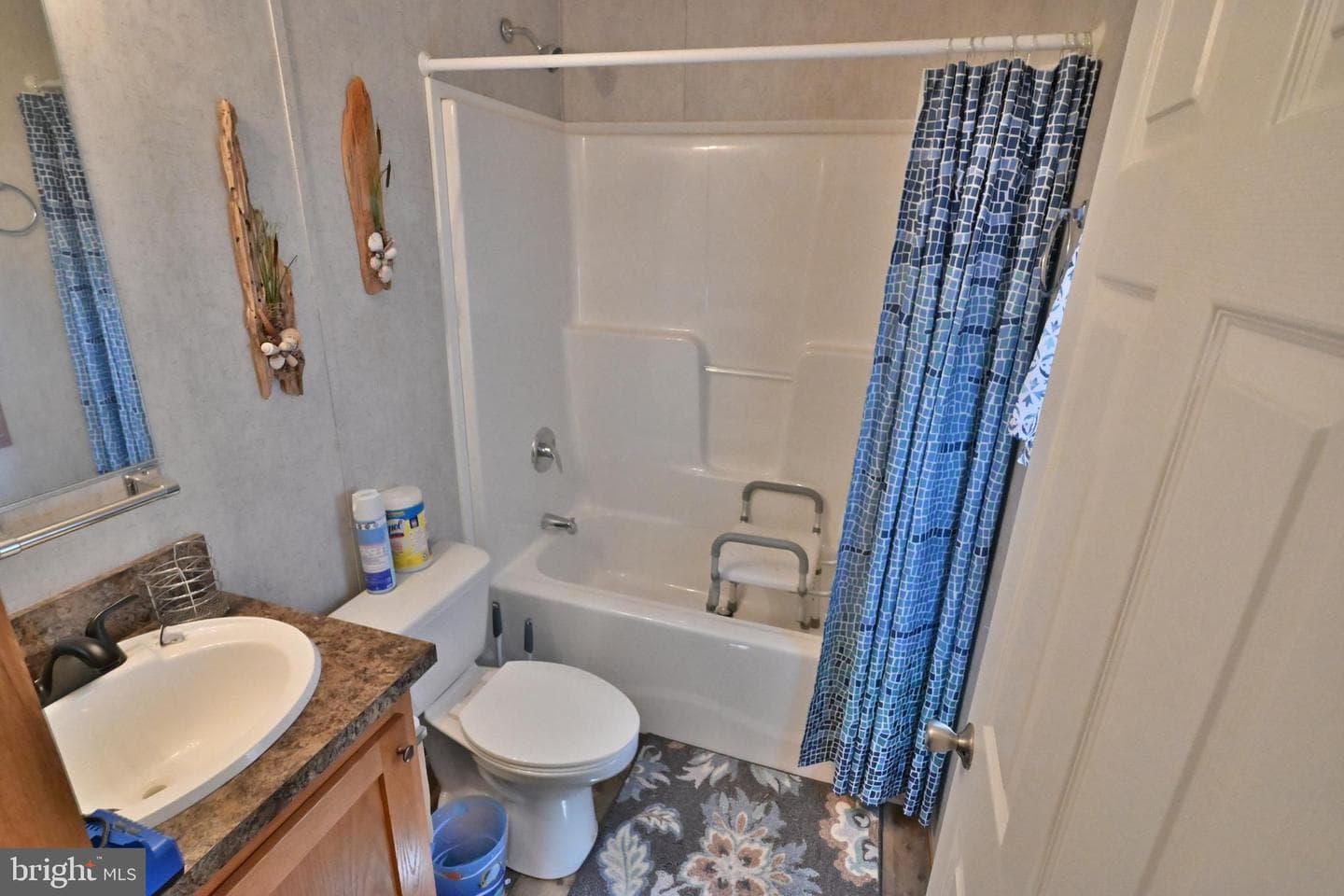 28 Malvern Dr. photo 25