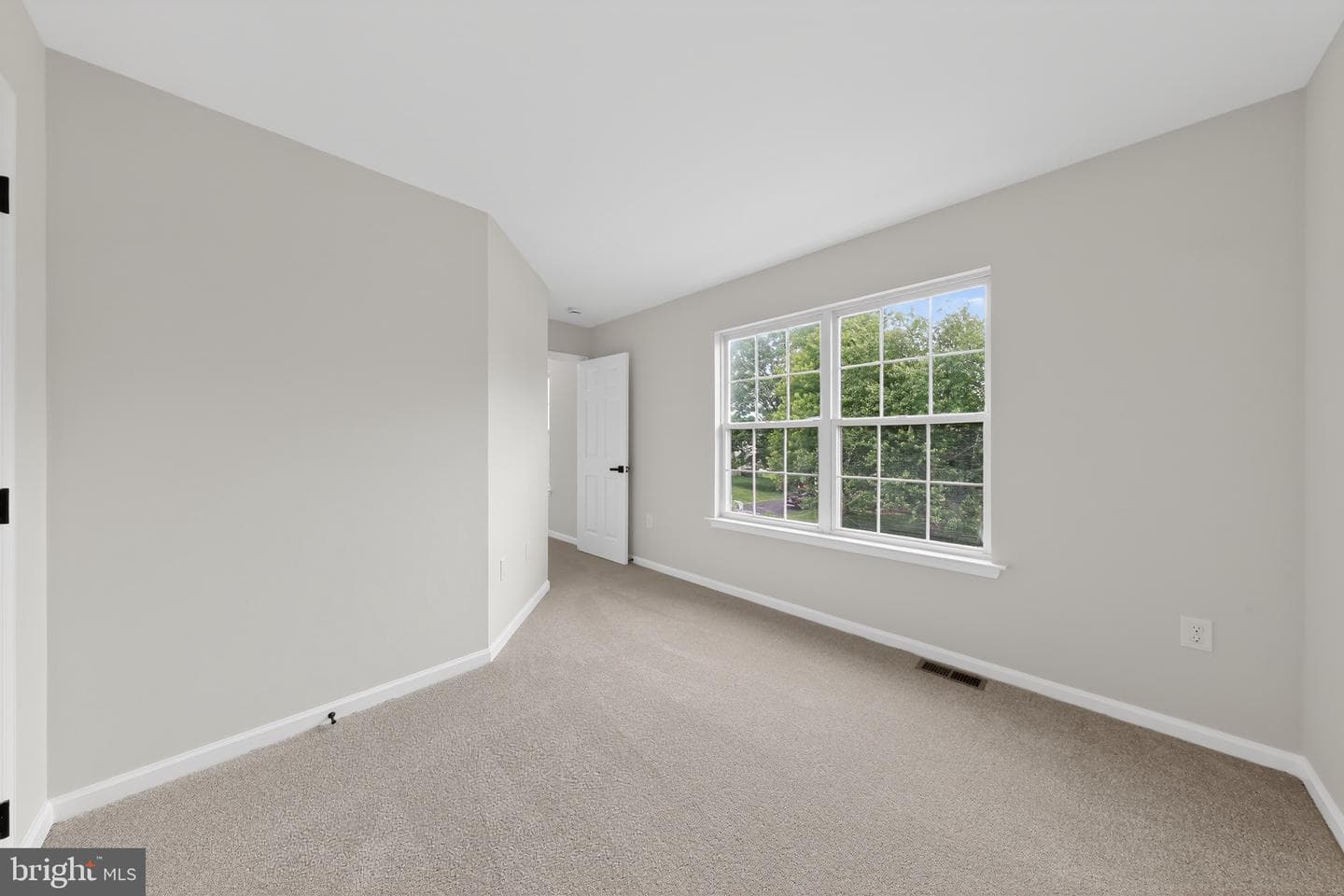 112 Liberty Lane photo 24