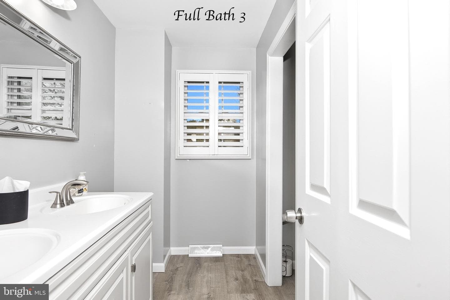 130 Carriage Lane photo 28