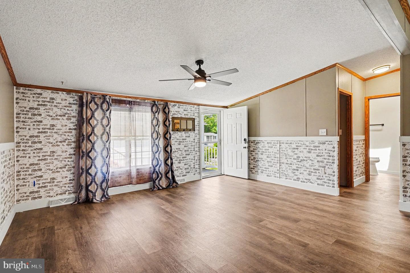 226 Woods Way photo 4