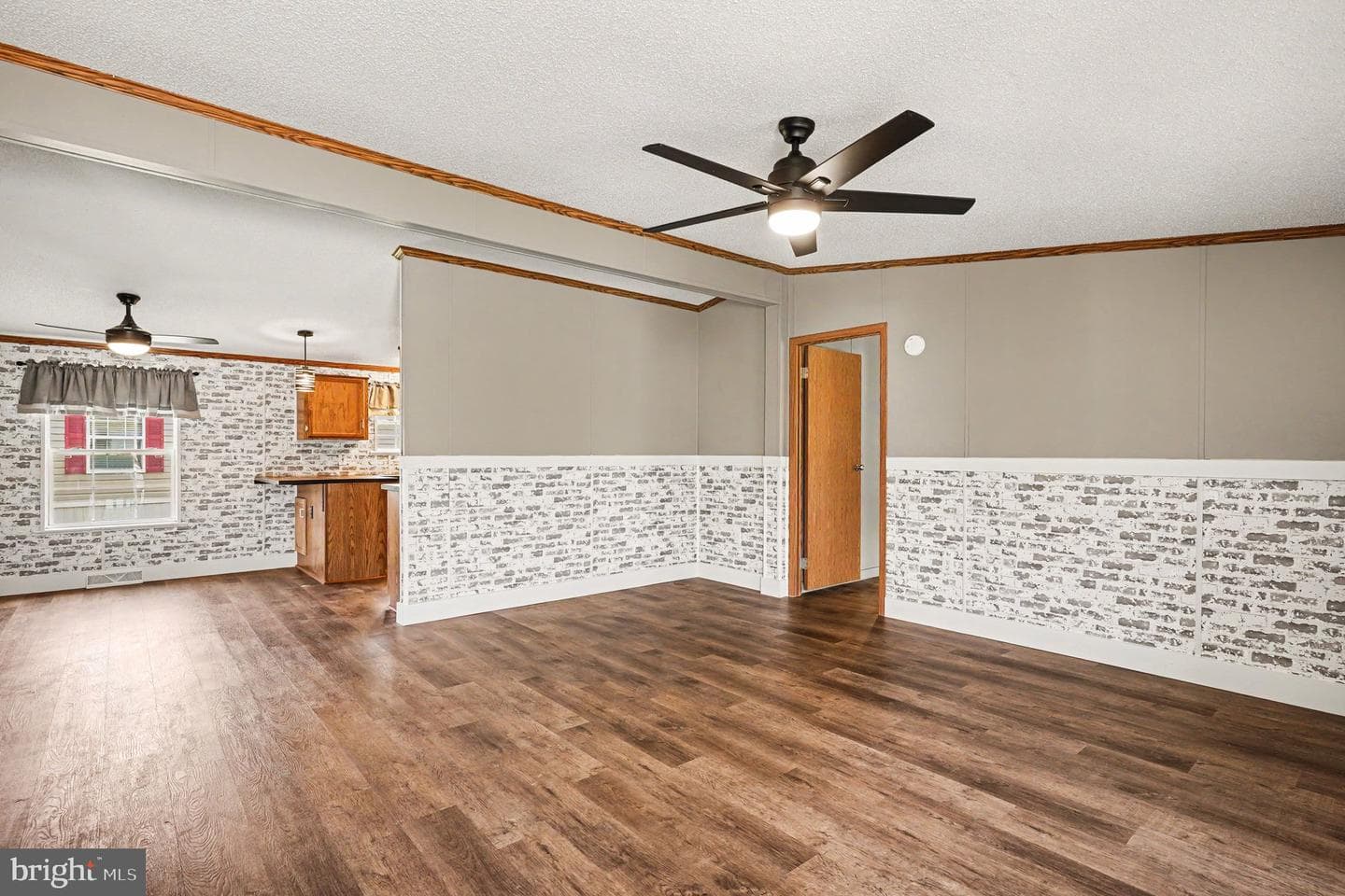 226 Woods Way photo 5