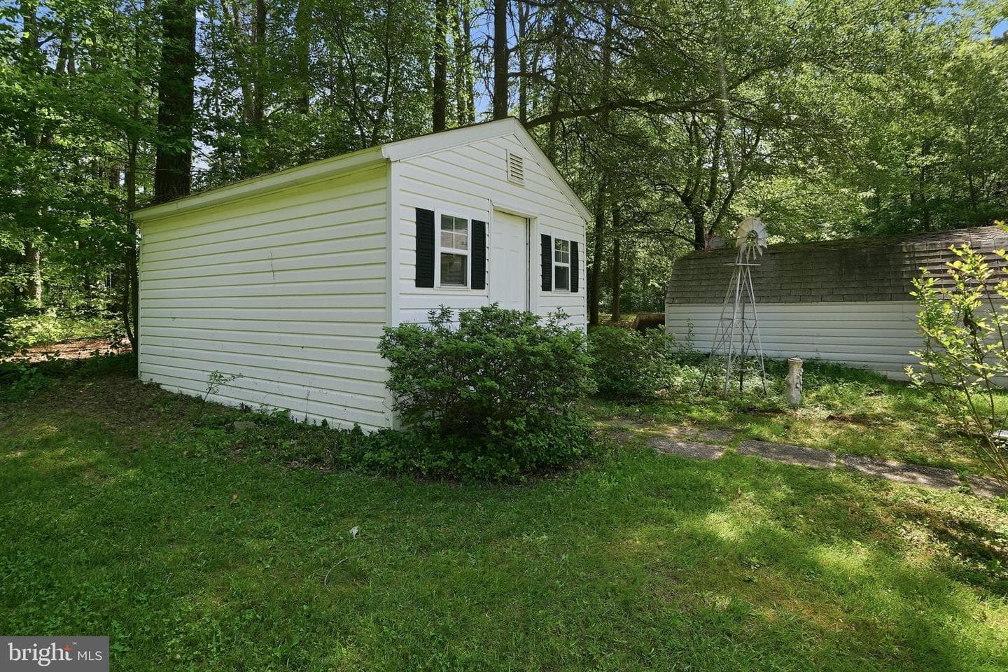 694 W Pulaski Highway photo 41