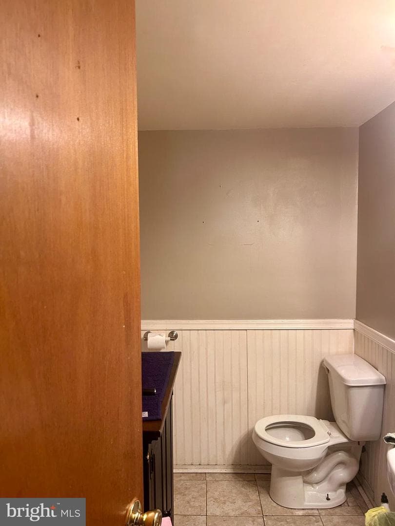 307 E Village Road photo 11