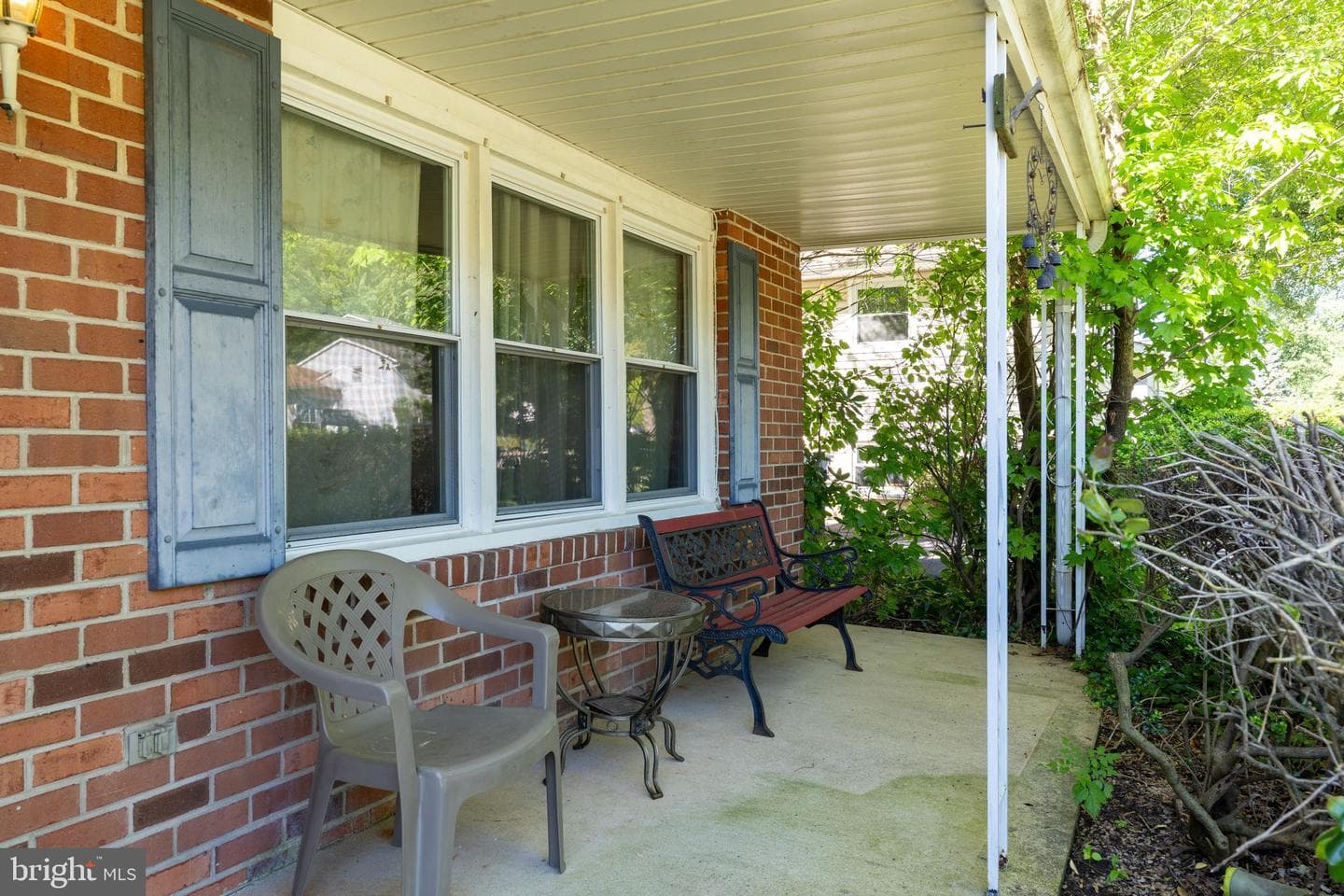 242 Courtney Drive photo 10