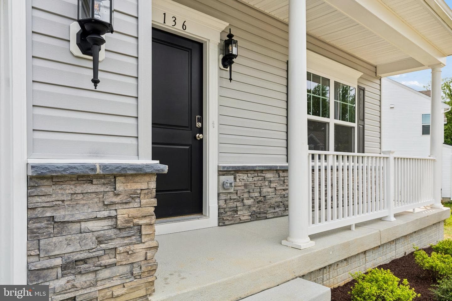 136 Fred Dr photo 3