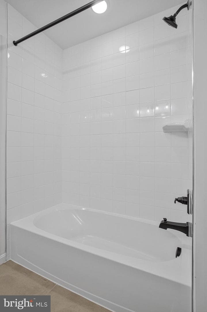 112 Catalpa Drive photo 26