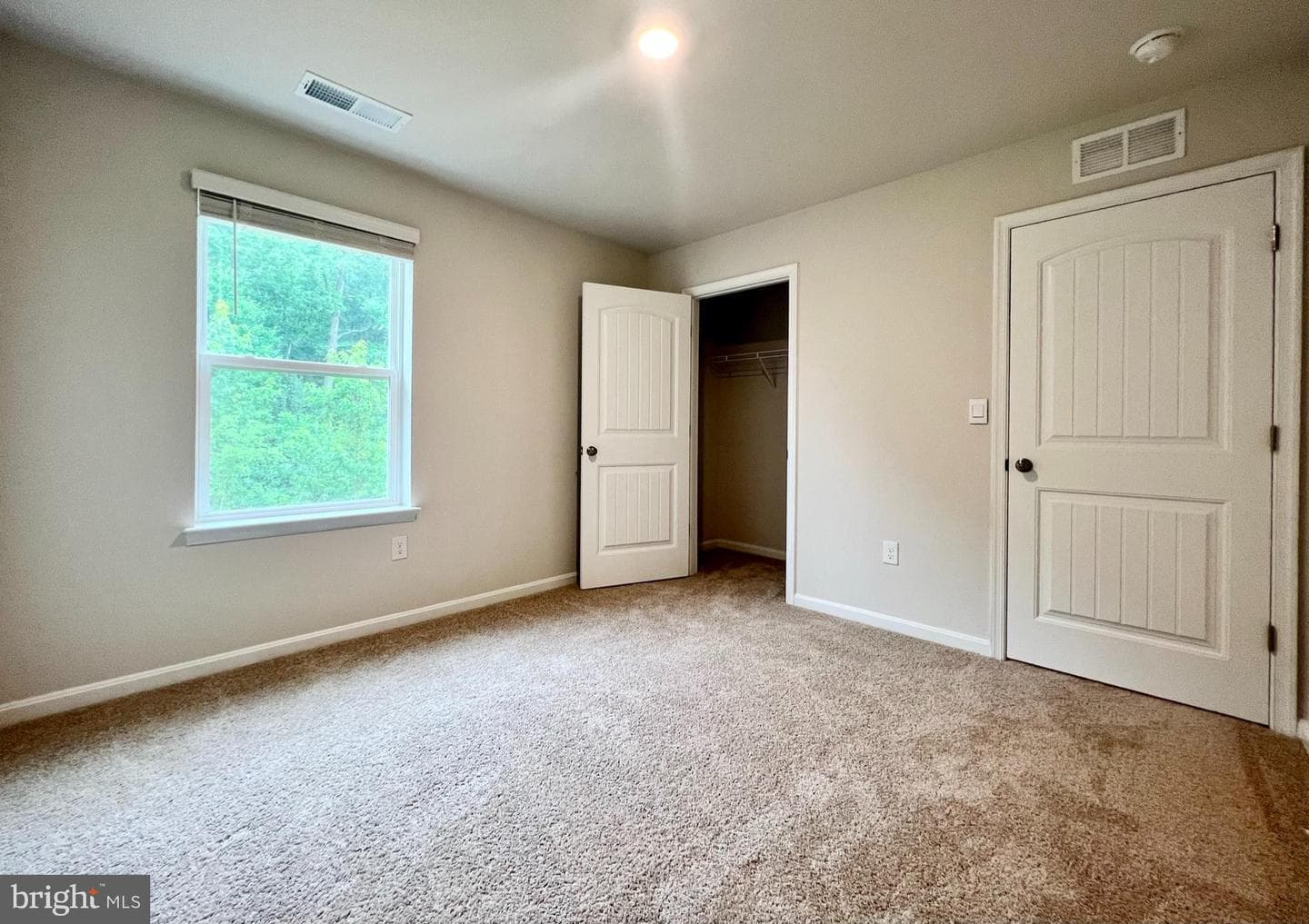 602 Heathrow Circle photo 30