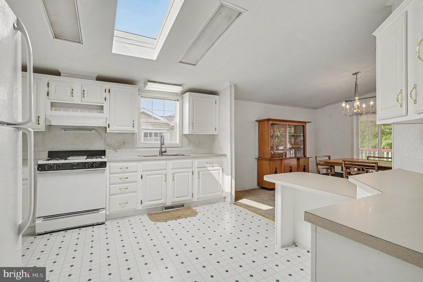 73 Woods Way photo 12