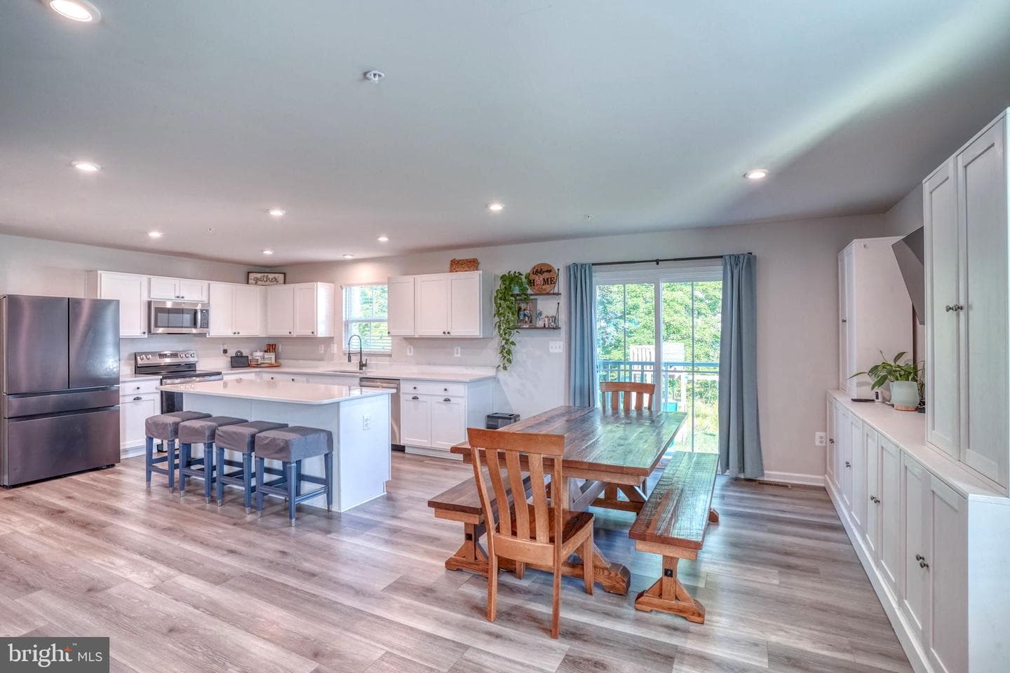 46 Goldspire Drive photo 3