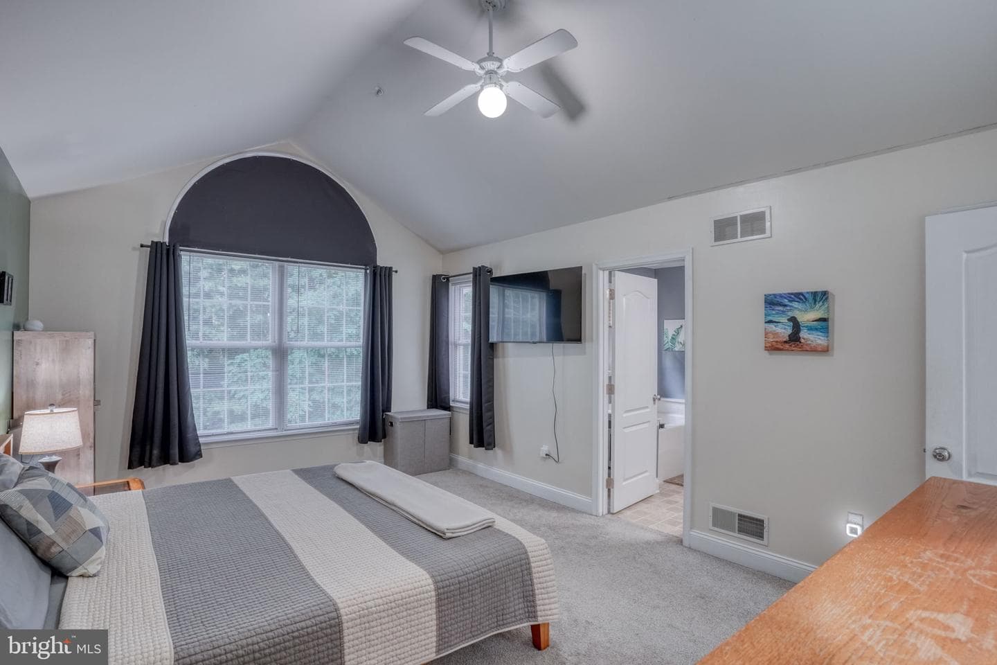 15 Guilford Court photo 24
