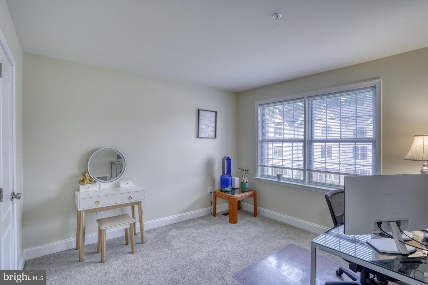 15 Guilford Court photo 29