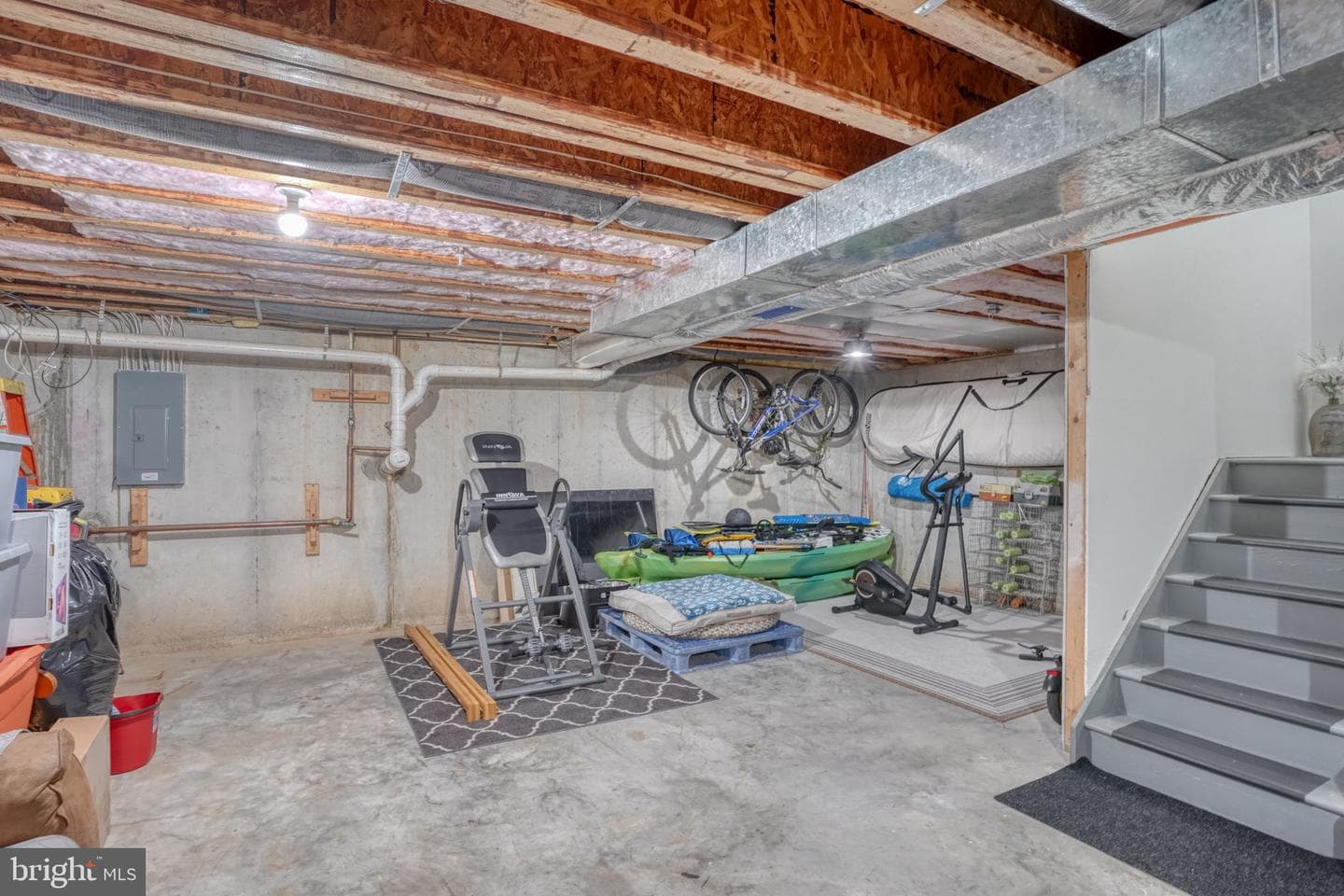 15 Guilford Court photo 32