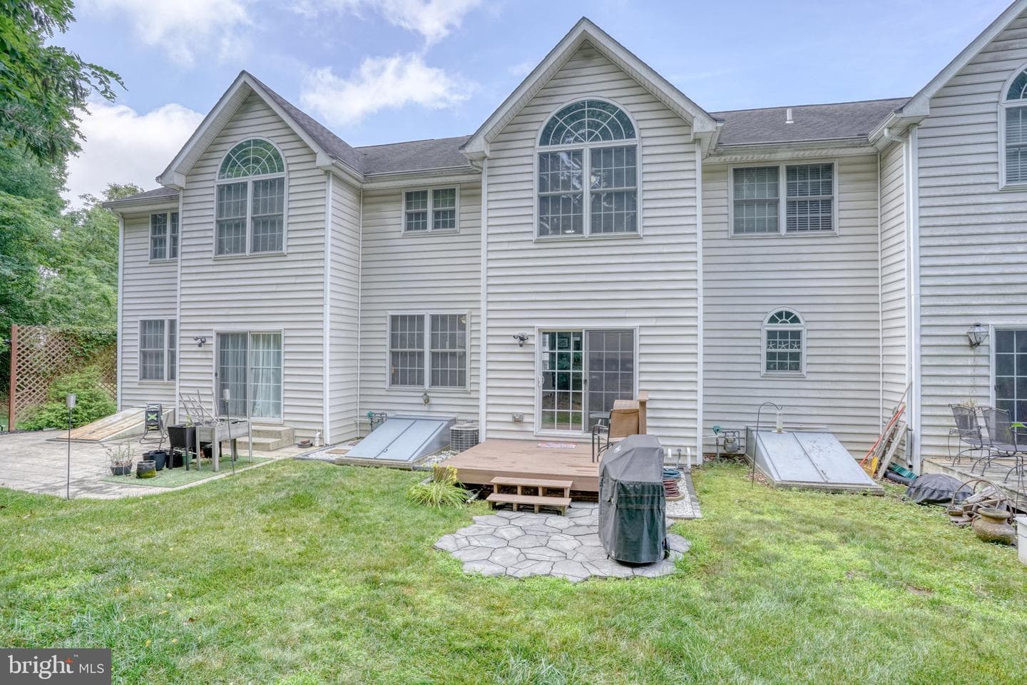 15 Guilford Court photo 35