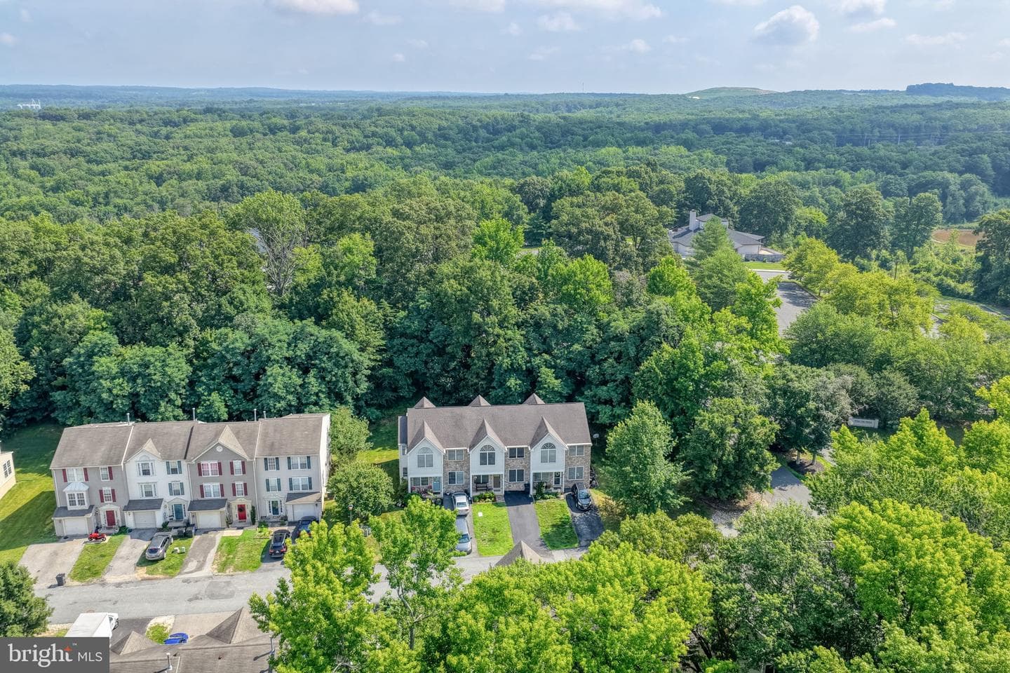 15 Guilford Court photo 40