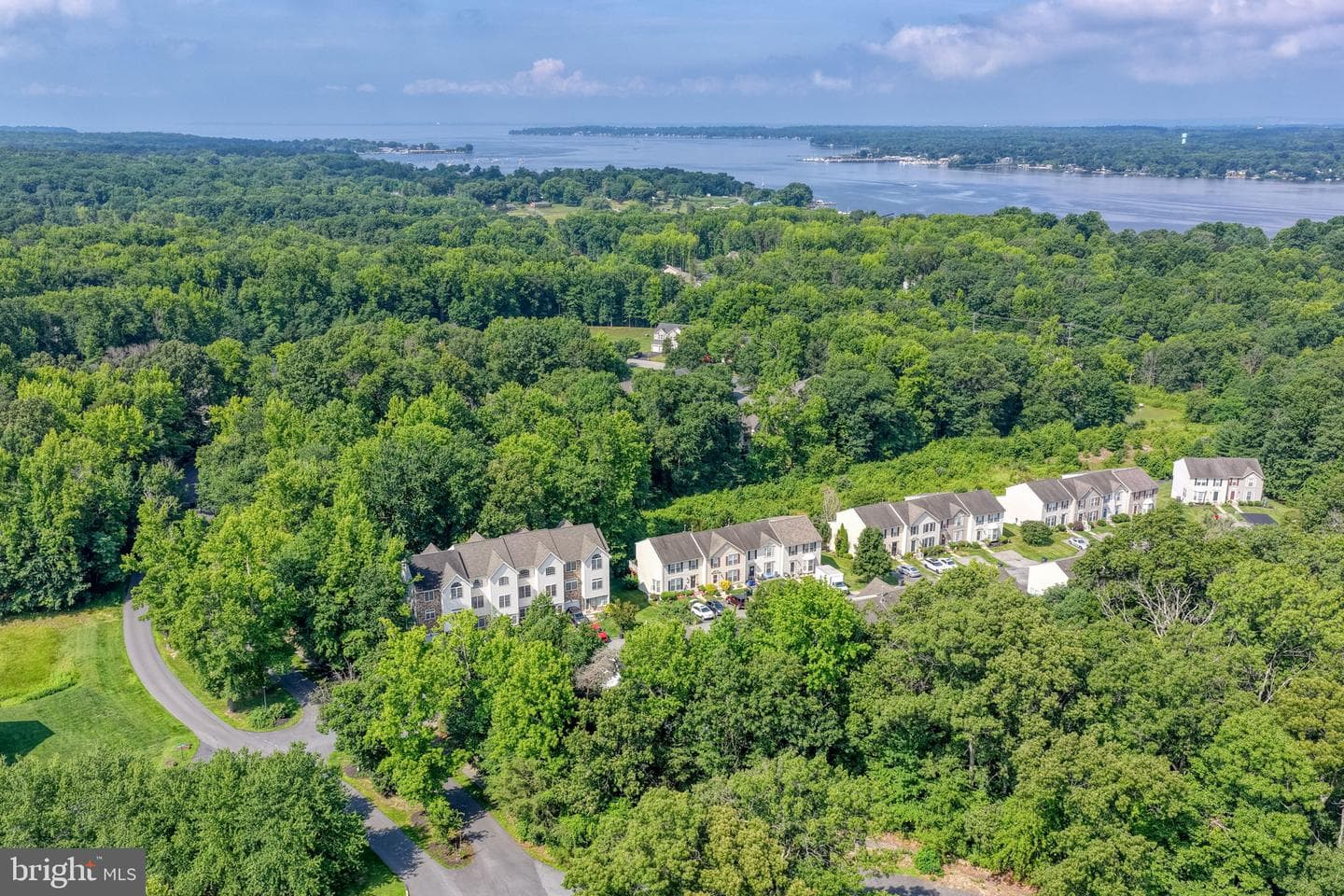 15 Guilford Court photo 44
