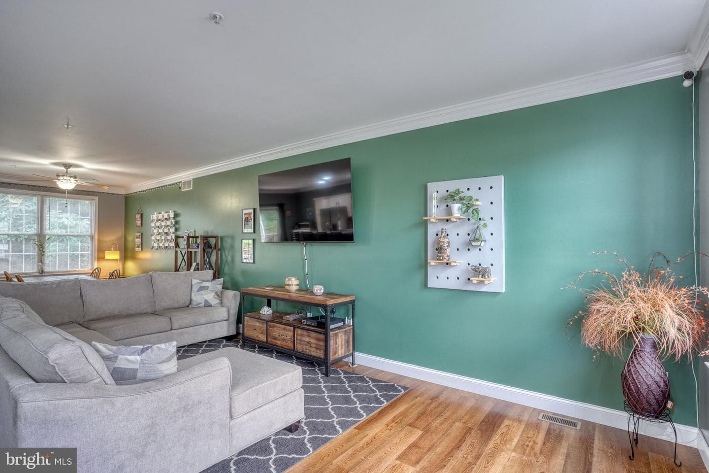 15 Guilford Court photo 7