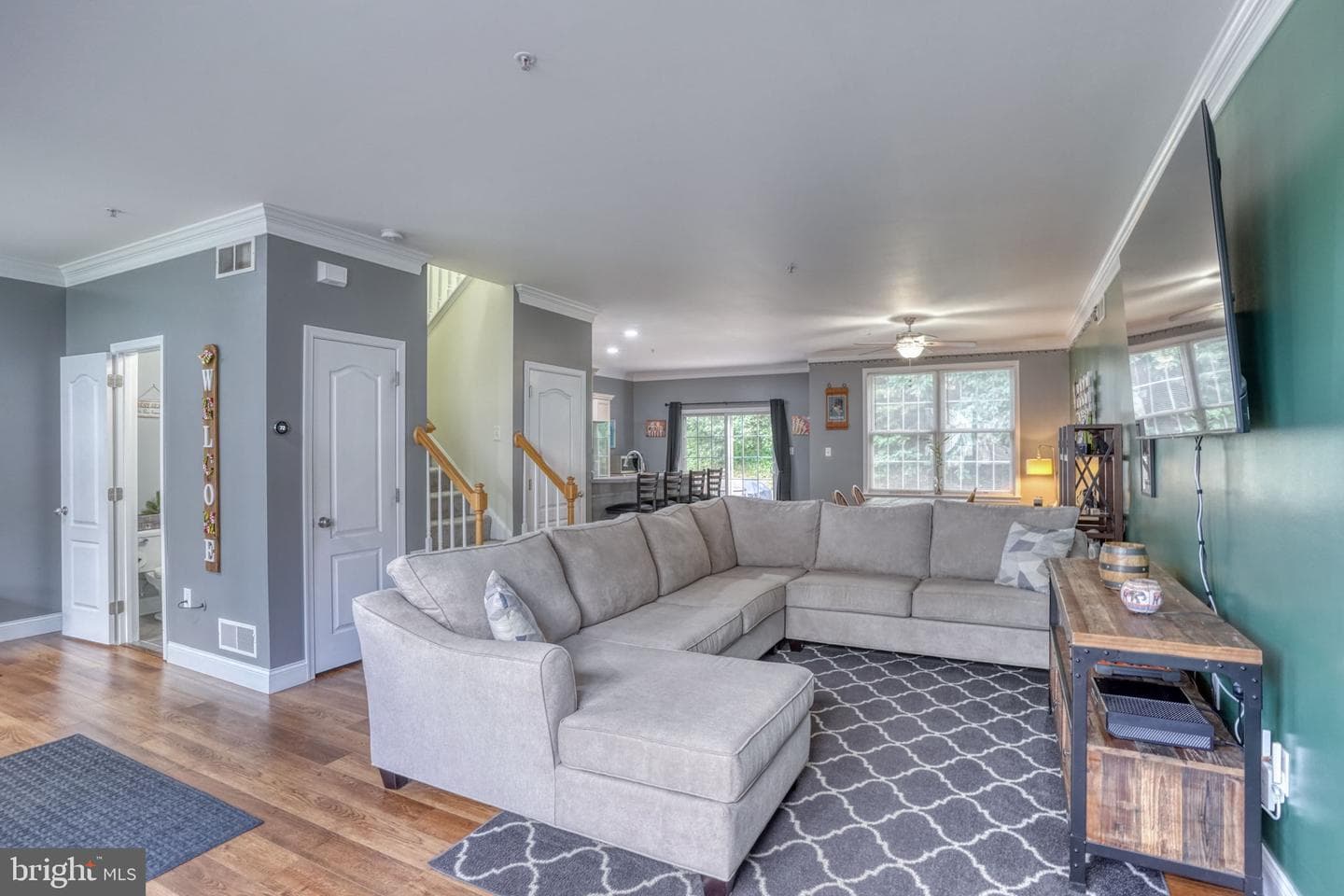 15 Guilford Court photo 8