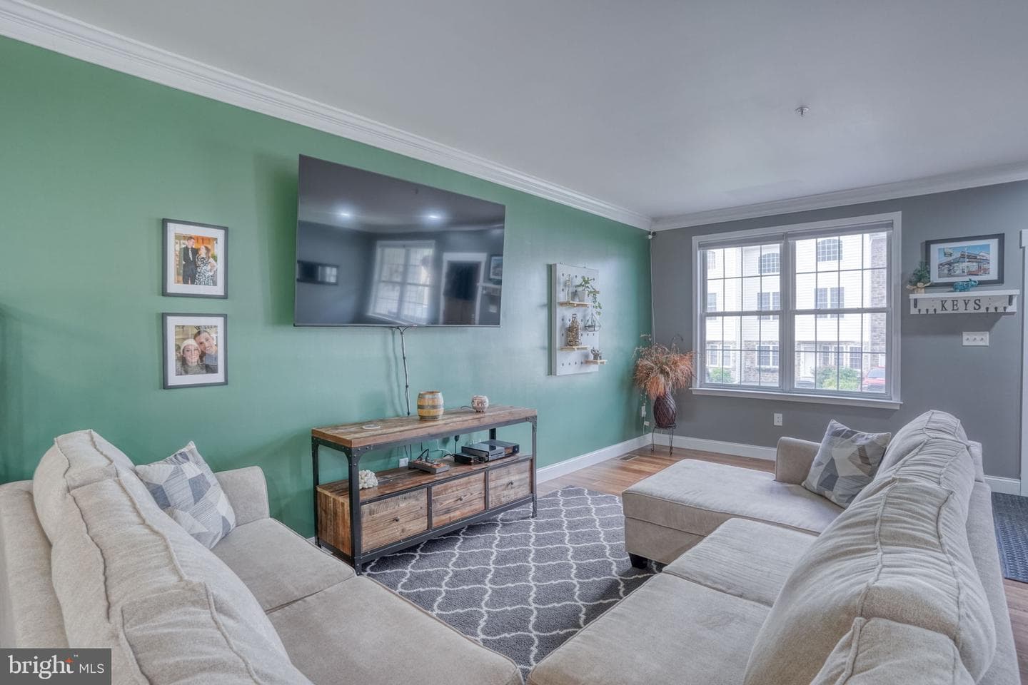 15 Guilford Court photo 9