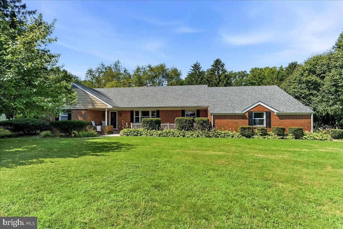 2765 Blue Ball Road photo 38