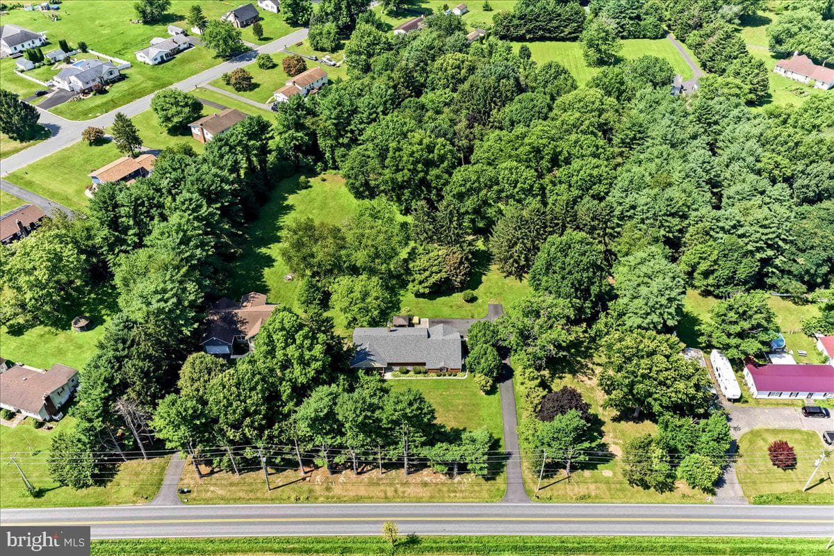 2765 Blue Ball Road photo 49