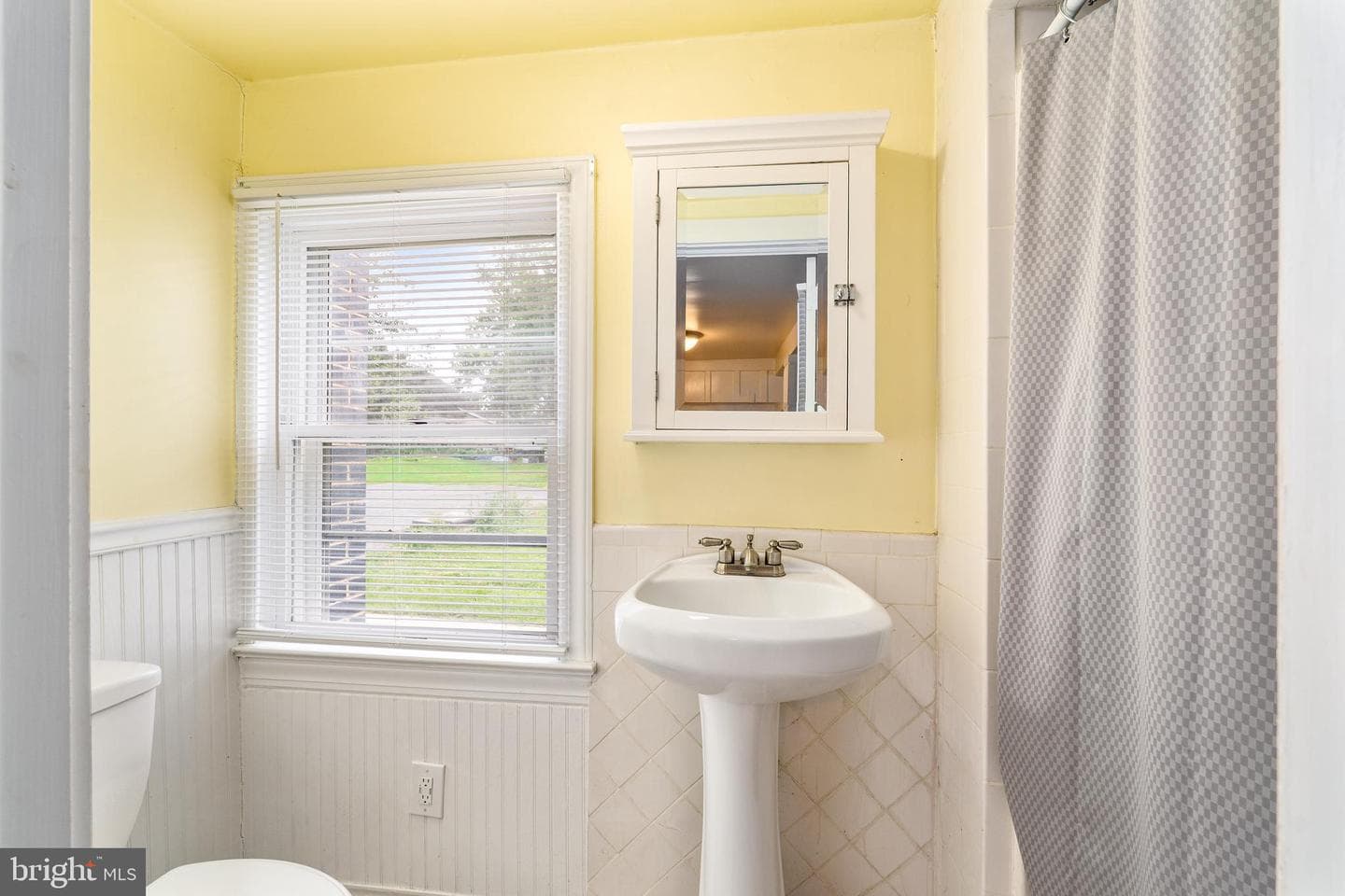 1443 Appleton Road photo 22