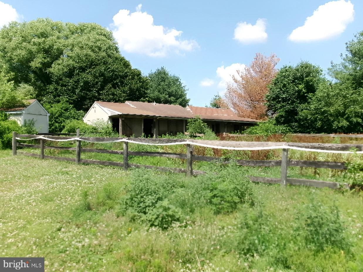 43 Frances Drive photo 10