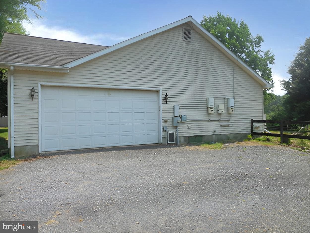 43 Frances Drive photo 4