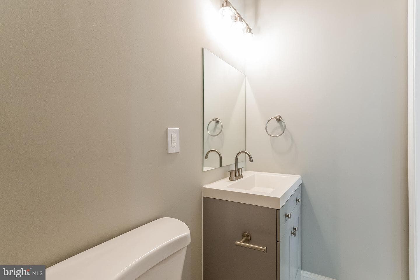 9380 Crystal Lane photo 16